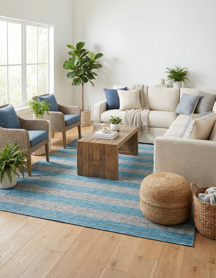 Detail image of 6' x 9'  Washable Striped Indoor / Outdoor Rug