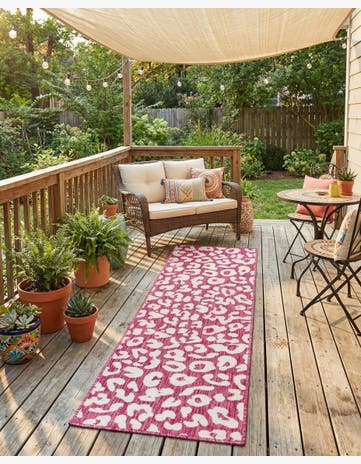 Magenta Easy-Clean Safari Indoor / Outdoor Runner Rug