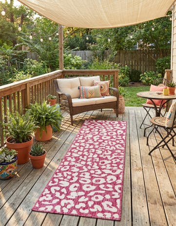 Magenta Easy-Clean Safari Indoor / Outdoor Runner Rug