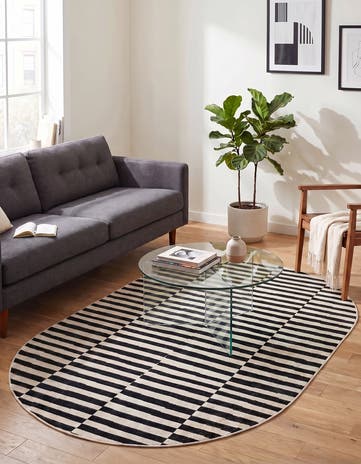 Black Tribeca Oval Rug