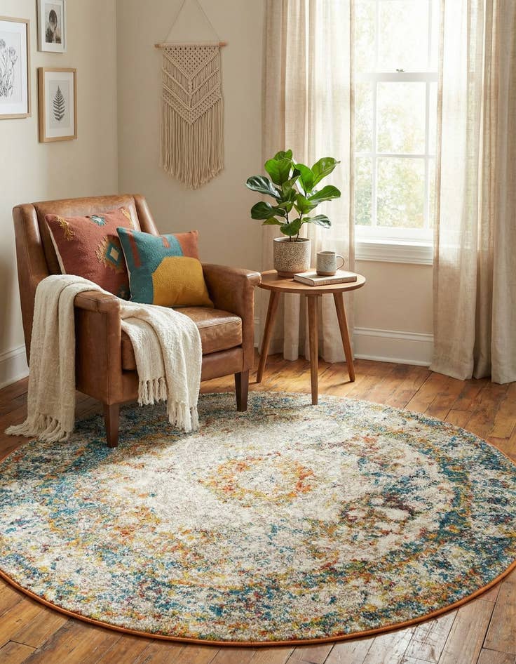 Detail image of 3' 3 x 3' 3 Venice Round Rug