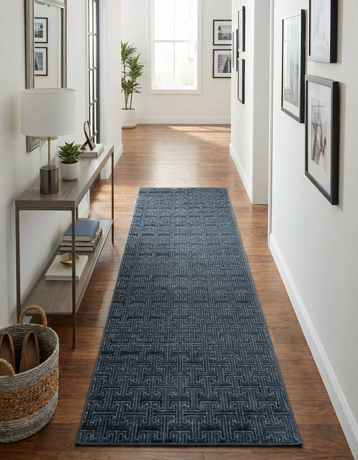 Detail image of 2' 7 x 8' Uptown Park Avenue Runner Rug