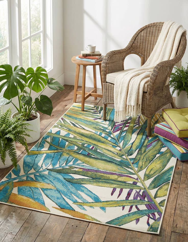 Detail image of 4' x 6' Easy-Clean Botanical Indoor / Outdoor Rug