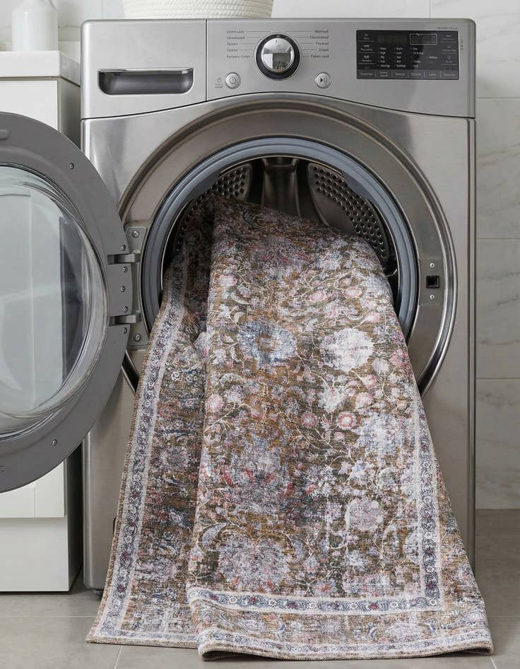 Detail image of 7' 10 x 10' Yara Rug