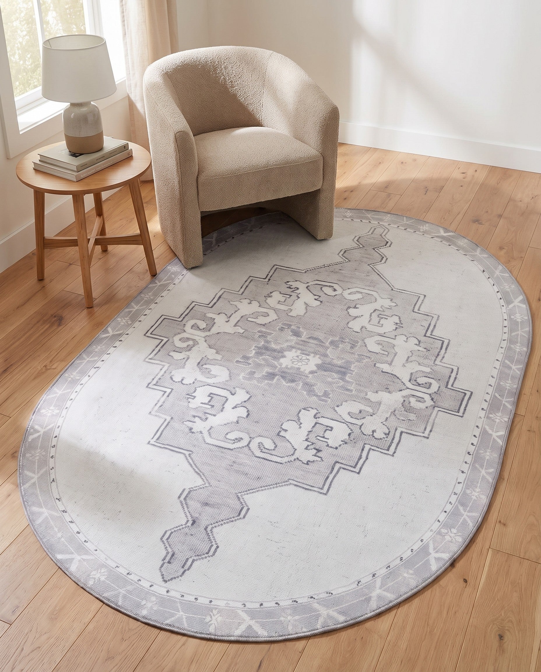 4' x 6' Washable Timeless Oval Rug