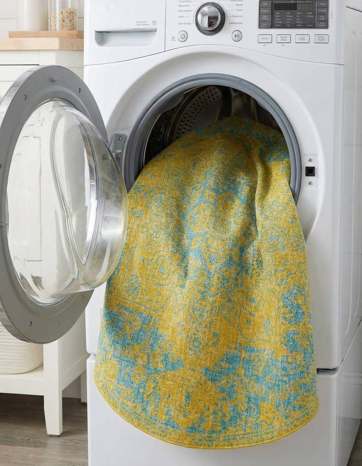 Detail image of 6' 7 x 6' 7  Washable Jill Zarin Dubai Indoor / Outdoor Round Rug