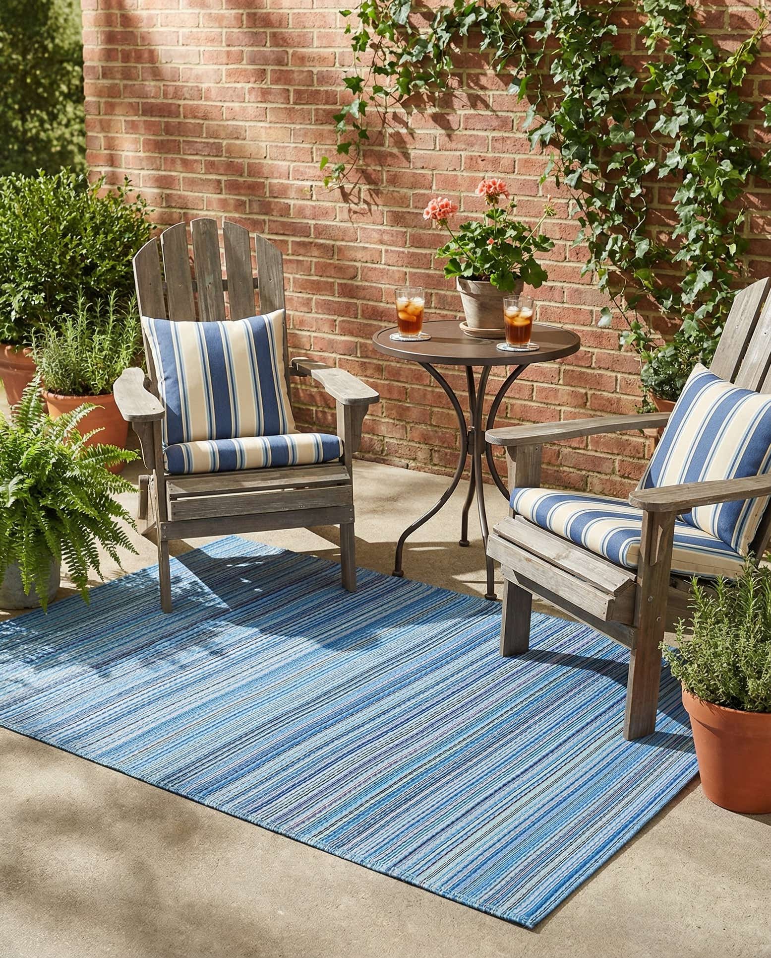 4' x 6' Easy-Clean Vista Breeze Indoor / Outdoor Rug