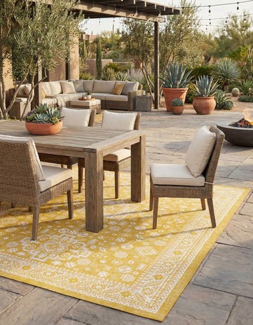 10' x 14' Easy-Clean Aztec Indoor / Outdoor Rug