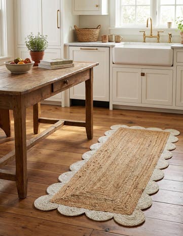 2' x 4' 1 Handmade Scallop Braided Jute Runner Rug