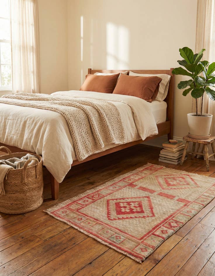 Detail image of 2' 9 x 4' 5  Hand Knotted Ultra Vintage Persian Wool Rug