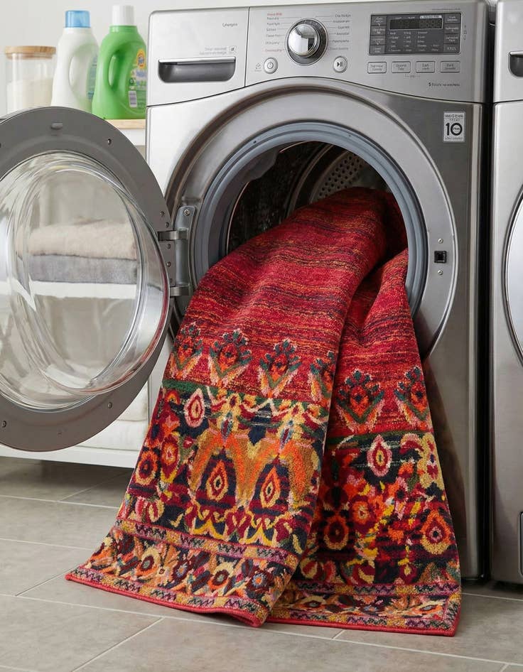 Detail image of  7' x 10'  Washable Fleur Rug