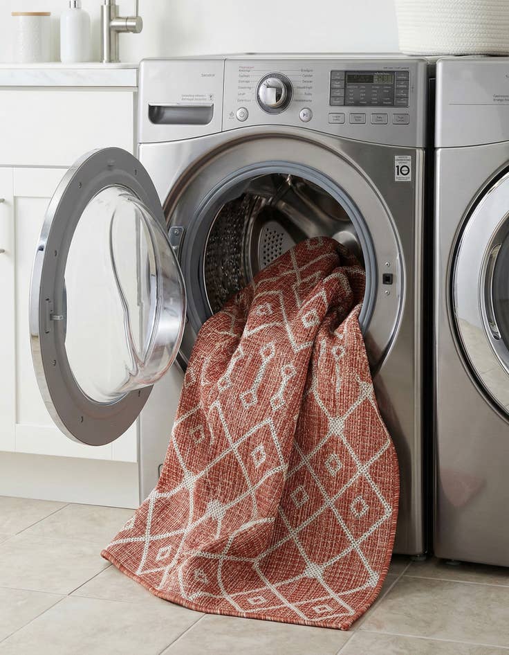 Detail image of 3' x 5' 3  Washable Trellis Indoor / Outdoor Rug