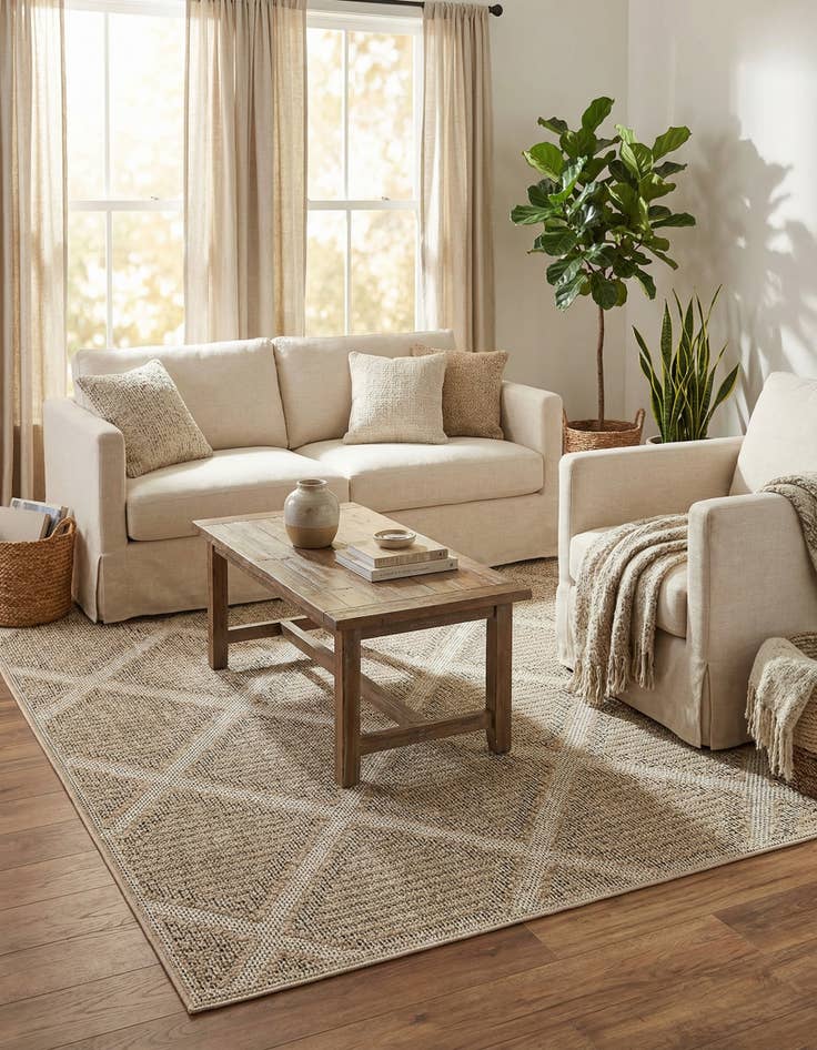 Detail image of  4' 1 x 6' 1  Washable Lattice Indoor / Outdoor Rug