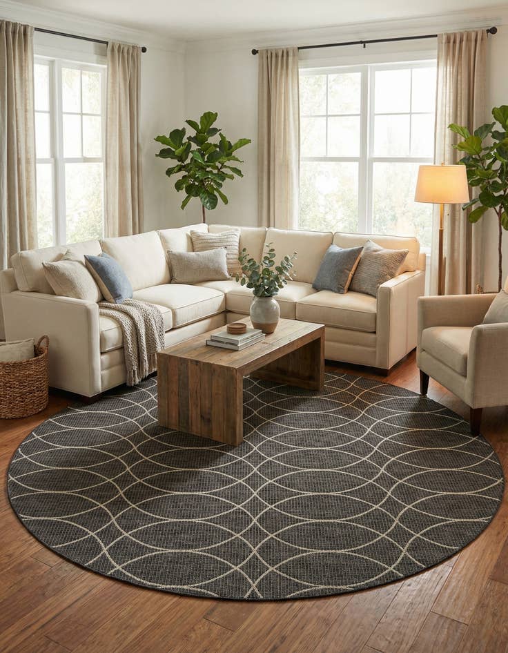 Detail image of 10' x 10'  Washable Trellis Indoor / Outdoor Round Rug