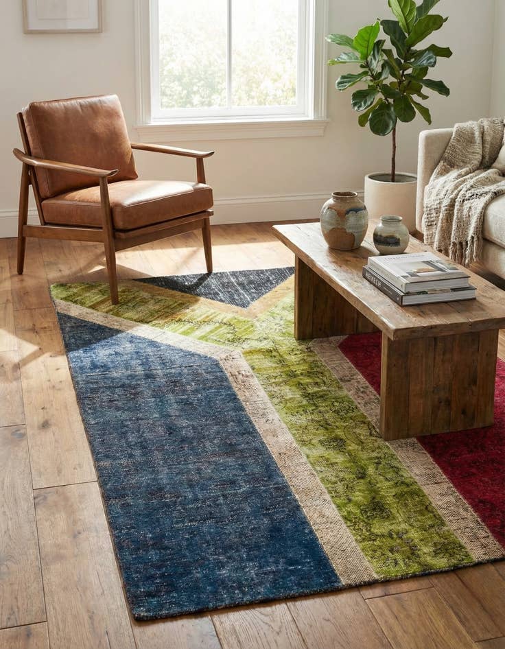 Detail image of 4' 8 x 6' 7  Hand Knotted Ultra Vintage Persian Wool Rug