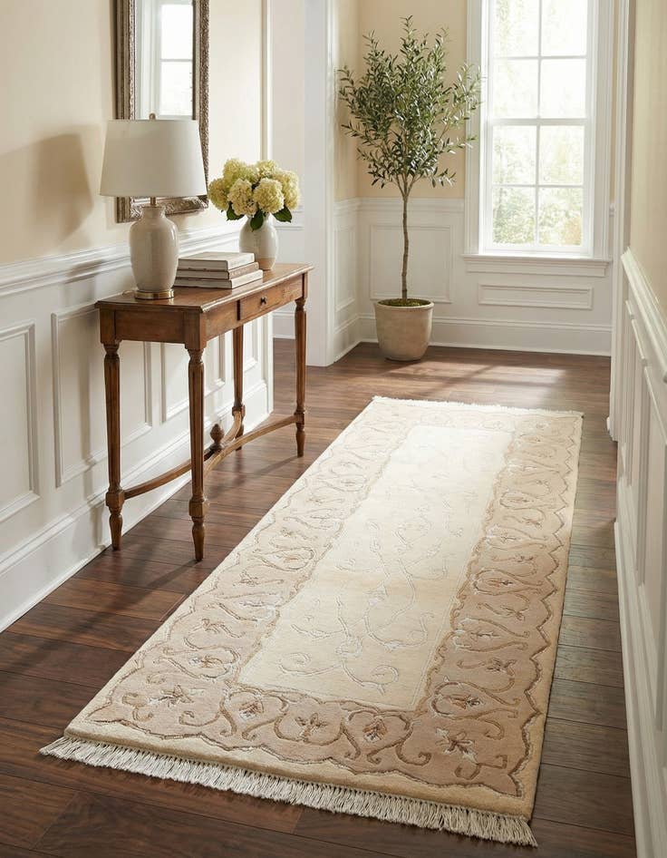 Detail image of  2' 8 x 6' 5  Hand Knotted Darya Wool Runner Rug