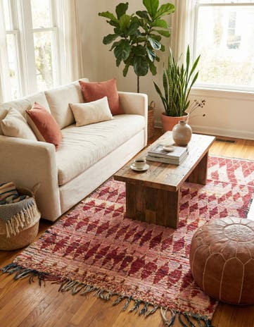 5' x 8' 8 Hand Knotted Moroccan Wool Rug