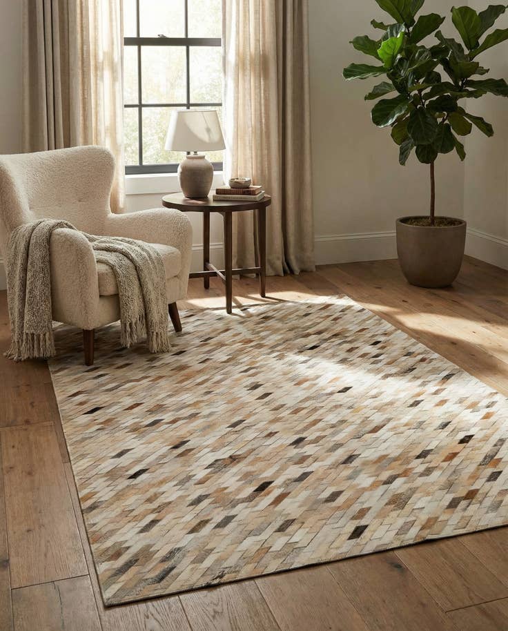 Detail image of 5' 1 x 7' 11 Cowhide - Patchwork Rug