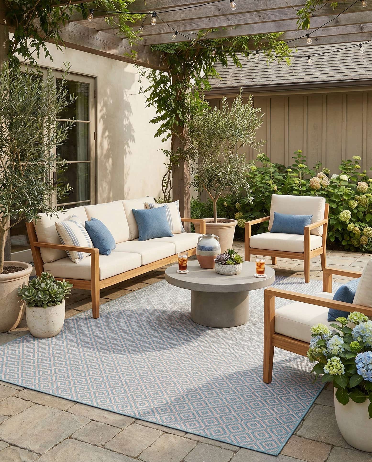 9' x 12' Easy-Clean Jill Zarin Costa Rica Indoor / Outdoor Rug
