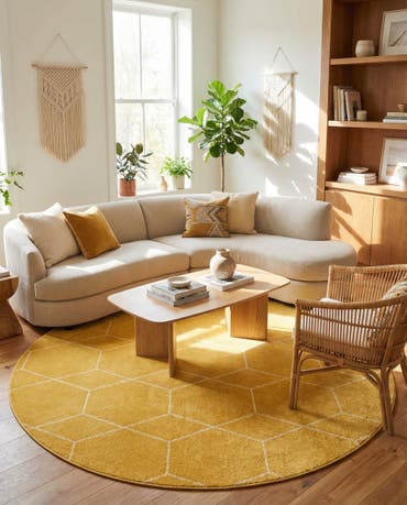  7' 10 x 7' 10 Lattice Frieze Round Rug