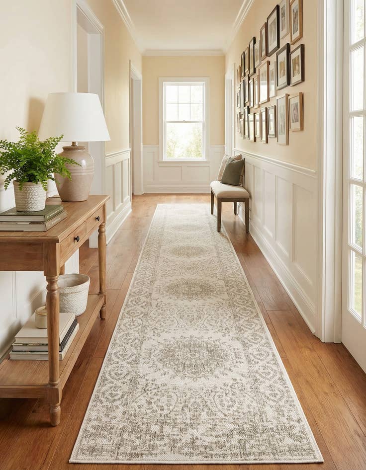 Detail image of 2' x 8'  Washable Traditional Indoor / Outdoor Runner Rug