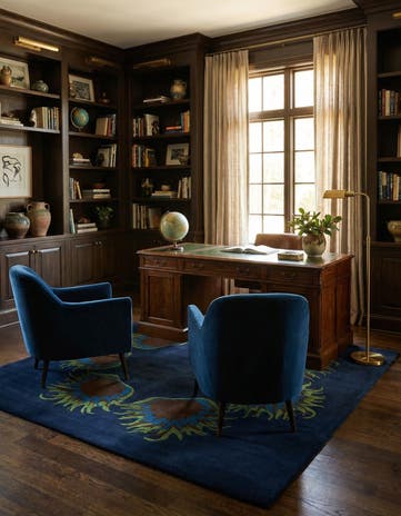 7' 6 x 7' 7 Luna Square Rug