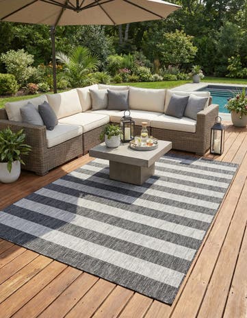 9' x 12' Easy-Clean Ribbon Indoor / Outdoor Rug