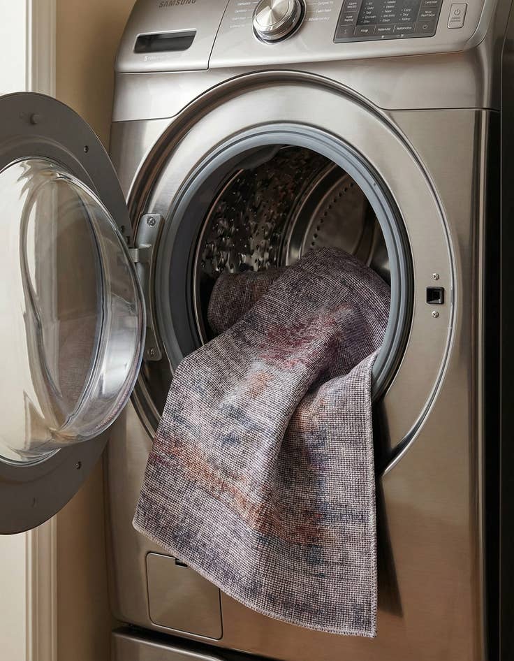 Detail image of 4' x 6'  Washable Sisu Rug