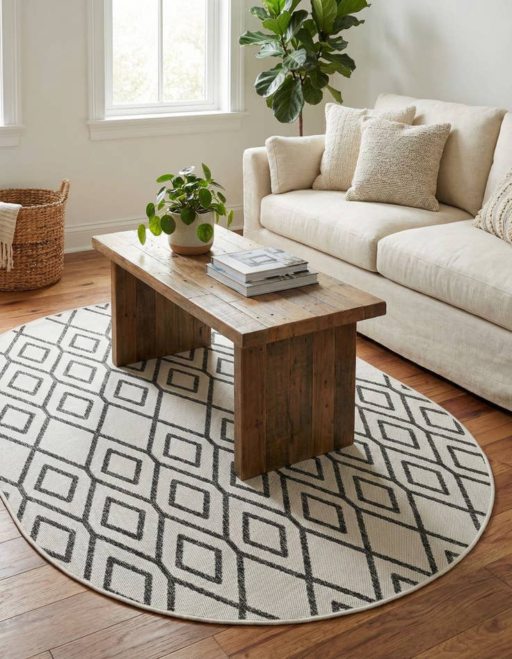 Detail image of 5' 3 x 8' Easy-Clean Jill Zarin Turks and Caicos Indoor / Outdoor Oval Rug