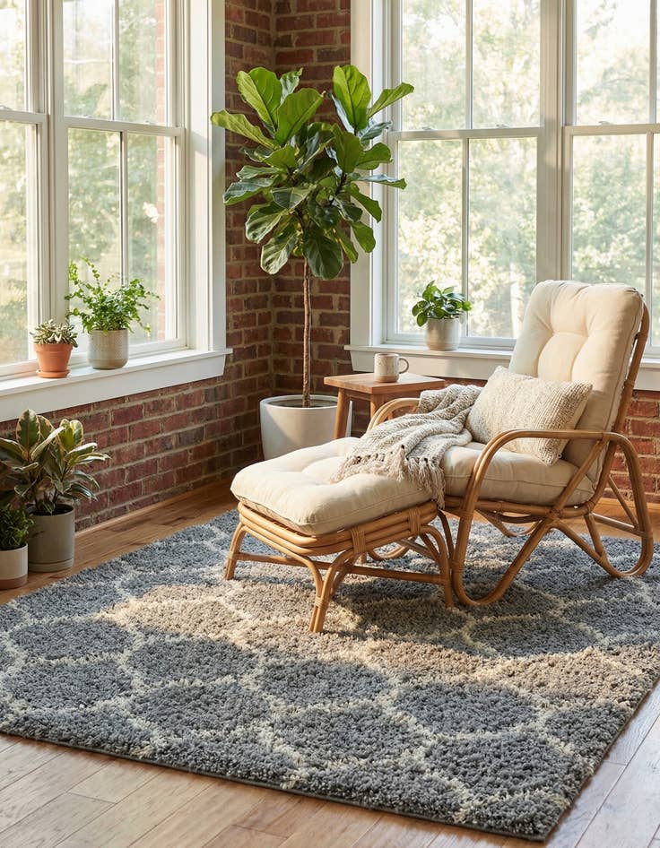 Detail image of  6' x 6' 6 Lattice Shag Square Rug