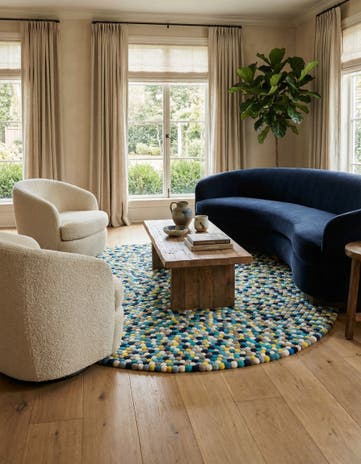 7' 10 x 7' 10 Hand Woven Felt Ball Wool Round Rug