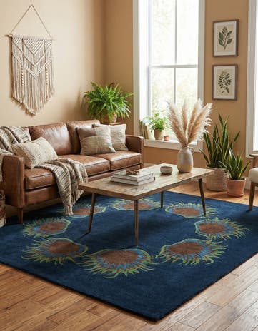 7' 5 x 7' 6 Agra Square Rug