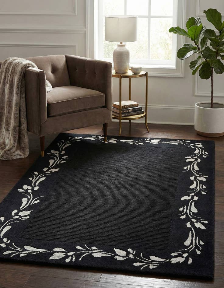 Detail image of 3' x 4' 11  Hand Knotted Darya Wool Rug