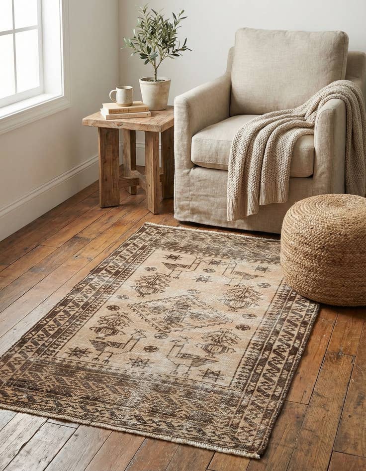 Detail image of 2' 6 x 4' 3  Hand Knotted Ultra Vintage Persian Wool Rug