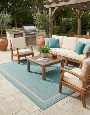 7' 10 x 11' Easy-Clean Border Indoor / Outdoor Rug