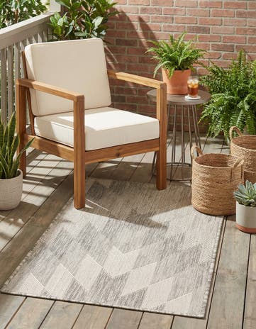 Gray Easy-Clean Modern Indoor / Outdoor Rug