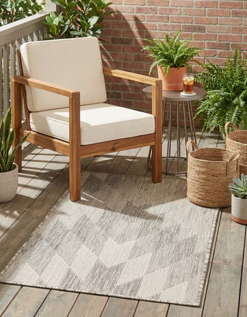 Gray Easy-Clean Modern Indoor / Outdoor Rug