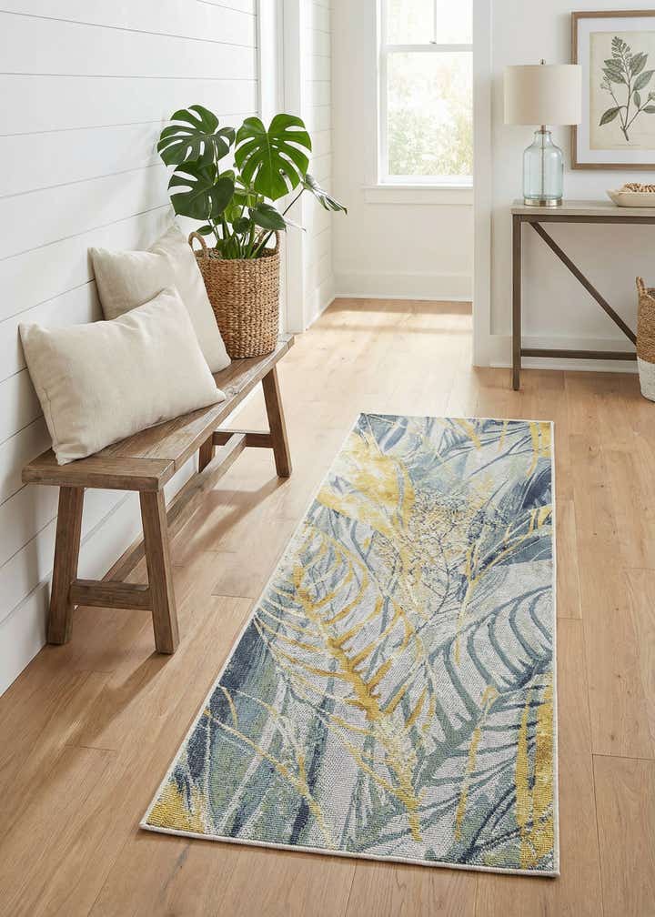 2' x 5' Easy-Clean Botanical Indoor / Outdoor Runner Rug