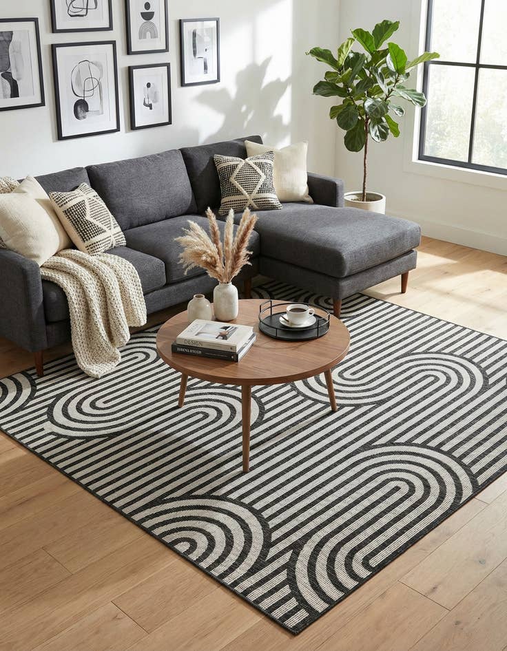 Detail image of 7' 10 x 7' 10 Easy-Clean Modern Indoor / Outdoor Square Rug