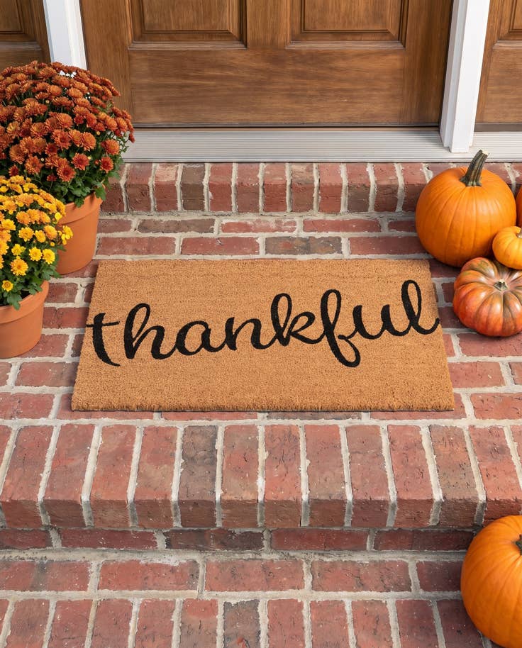 Detail image of 1' 6 x 2' 6 Thankful Doormat