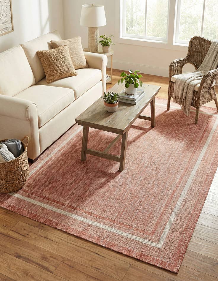 Detail image of 6' x 9'  Washable Border Indoor / Outdoor Rug