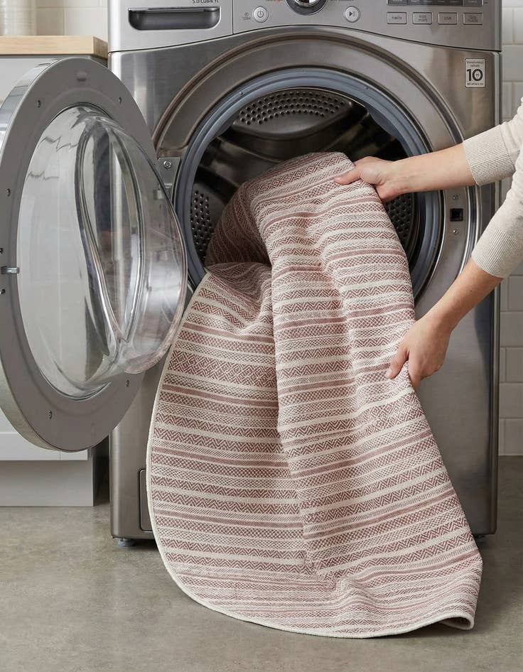 Detail image of 7' 10 x 10'  Washable Striped Indoor / Outdoor Oval Rug