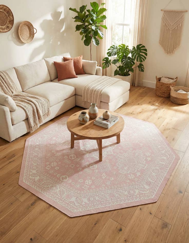 Detail image of 7' 10 x 7' 10  Washable Aztec Indoor / Outdoor Octagon Rug