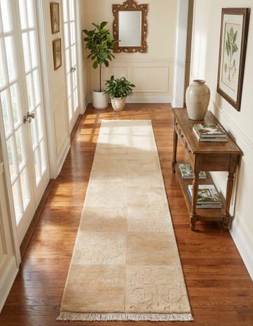 2' 7 x 13' Darya Runner Rug