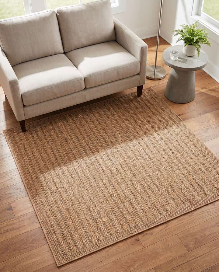 5' 3 x 5' 3 Easy-Clean Border Indoor / Outdoor Square Rug