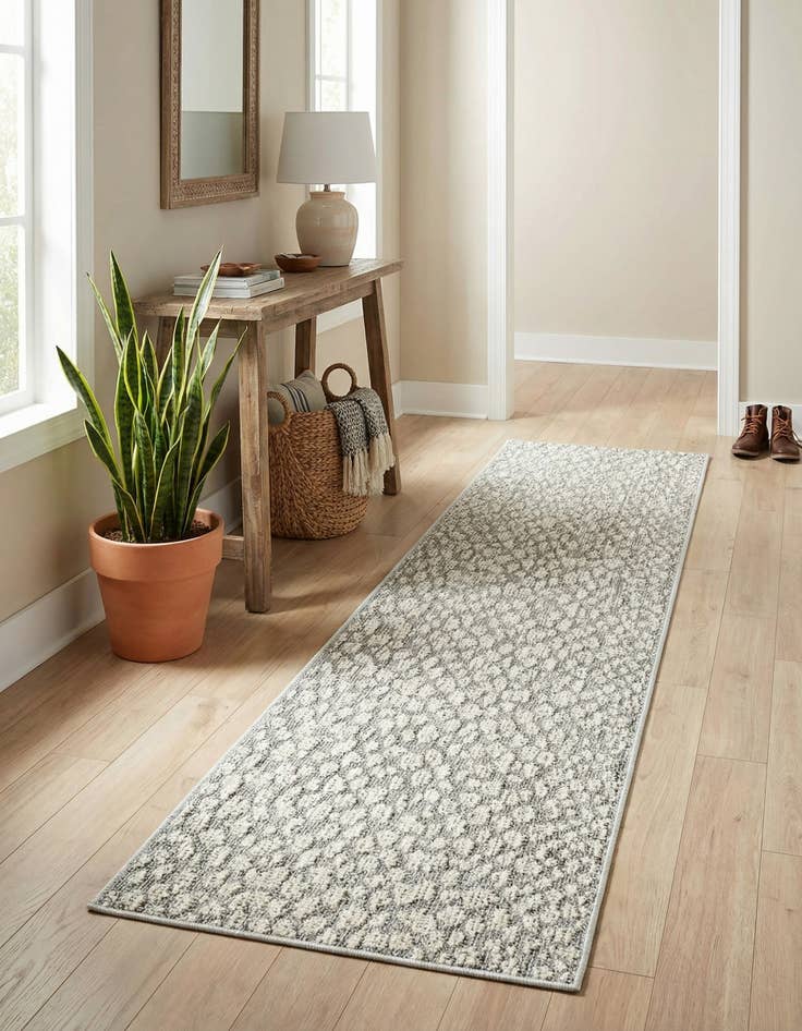 Detail image of 2' x 6' 1 Easy-Clean Safari Indoor / Outdoor Runner Rug