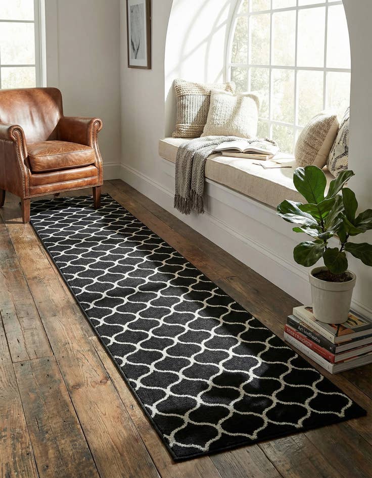 Detail image of 2' x 13' Trellis Frieze Runner Rug