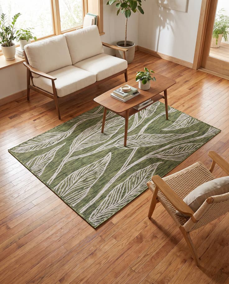 Detail image of 4' x 6' Easy-Clean Botanical Indoor / Outdoor Rug