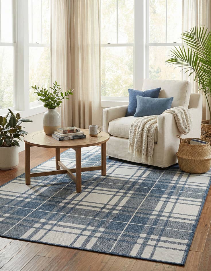 Detail image of  6' x 9'  Washable Checkered Indoor / Outdoor Rug