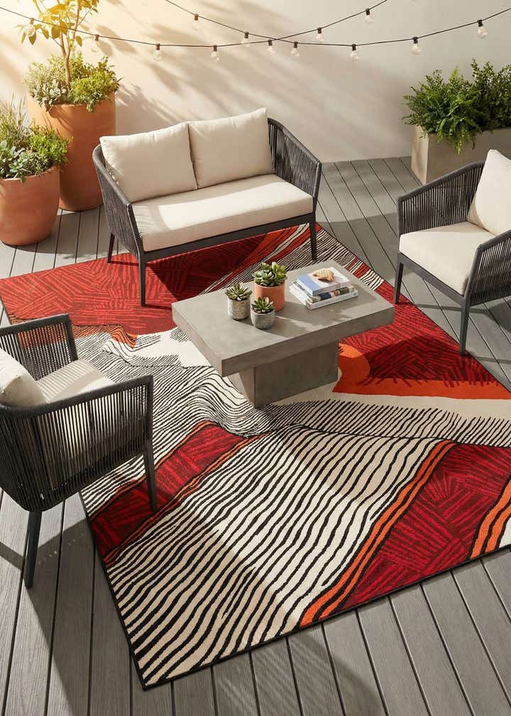 8' x 10' Easy-Clean Modern Indoor / Outdoor Rug